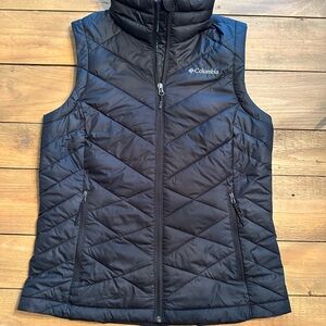 Columbia Women's Black Puffer Vest